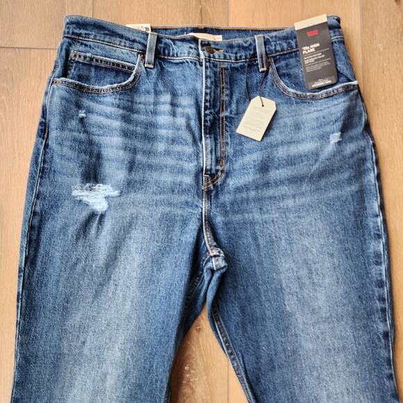 Levi's Jeans Women's 70's High Flare Size 34 Medium Wash Distressed Denim NWT - Picture 3 of 13